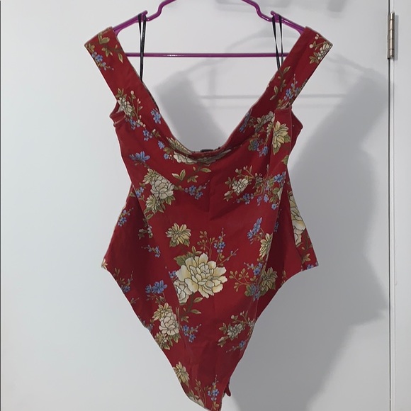 Floral Bodysuit!🌺 - Picture 2 of 3